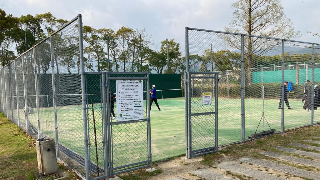 テニス壁打ちコート