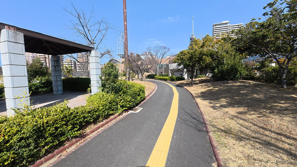 福岡市博物館側トイレ前のジョギング&ウォーキングコース