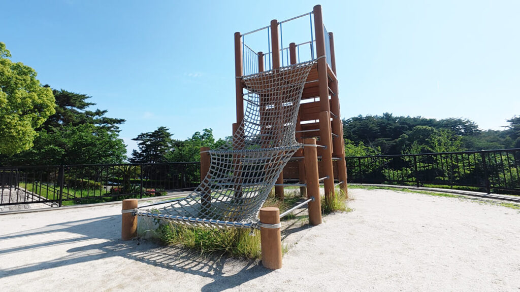白水大池公園のアスレチック遊具エリア